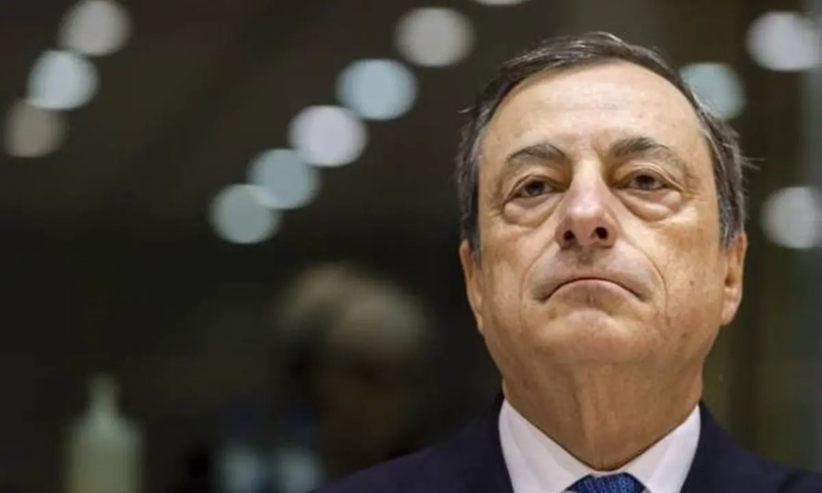 La distanza abissale tra Draghi e i politici italiani: il suo “whatever it takes” applicato al Covid