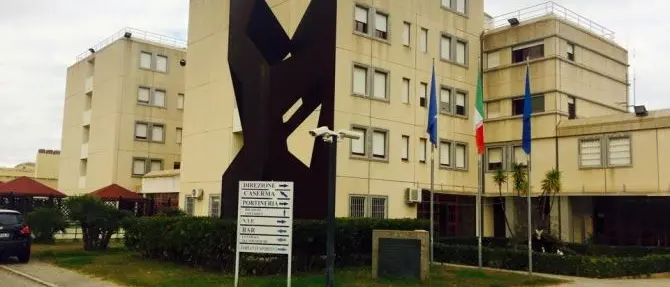 Carcere Corigliano Rossano, detenuto con problemi psichiatrici provoca incendio in cella: nessun ferito