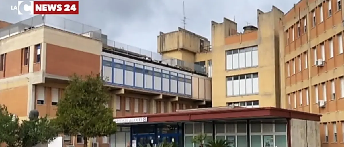 Locri, indagini sulla morte in ospedale di un 54enne: era in attesa di intervento chirurgico