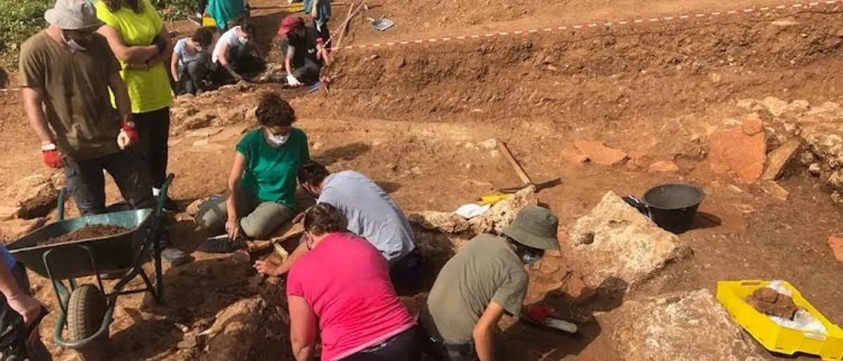 Laino Borgo, scavi alla ricerca dell’antica Laos: rinvenuti reperti di tipo urbano