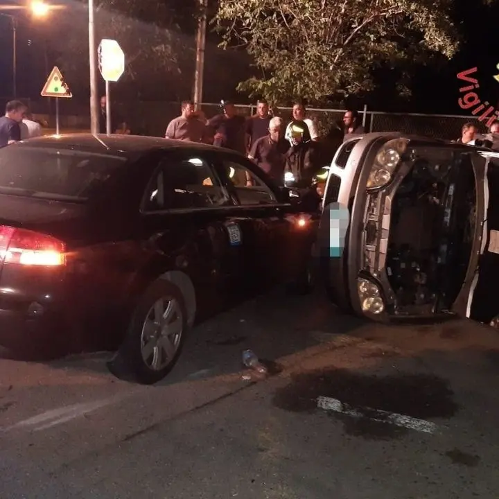 Incidente stradale, scontro tra due auto a Badolato: un ferito trasportato in ospedale