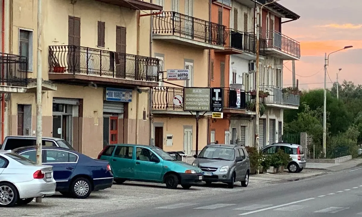 Corigliano Rossano, rapinarono una tabaccheria in contrada Toscano: due arresti