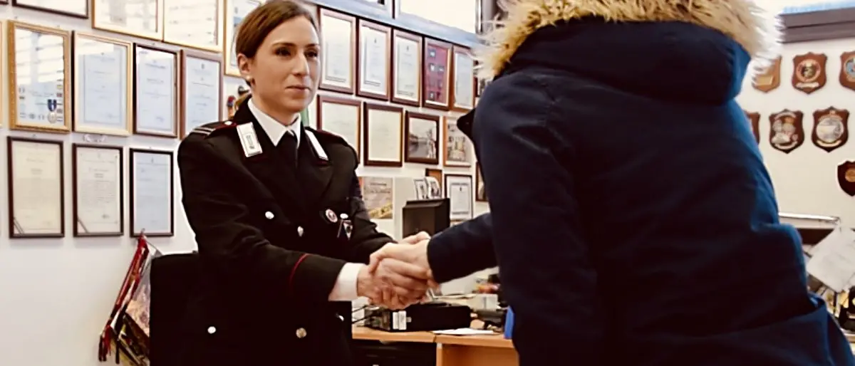 Gizzeria, aggredita dal compagno chiede aiuto ai carabinieri: arrestato 33enne