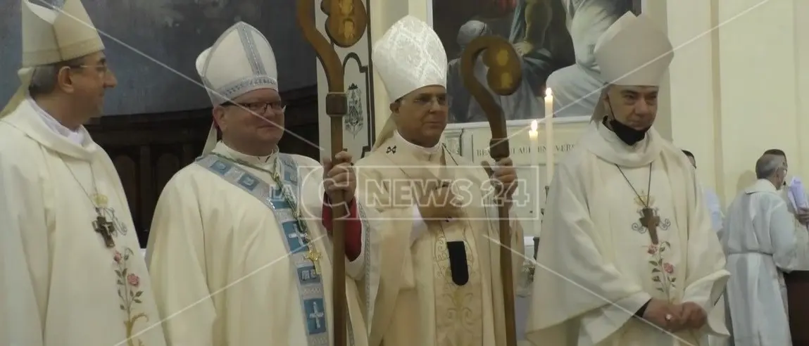 Vescovi Calabria: «Offerte in soldi e processioni non assolvono da peccati gli ‘ndranghetisti»