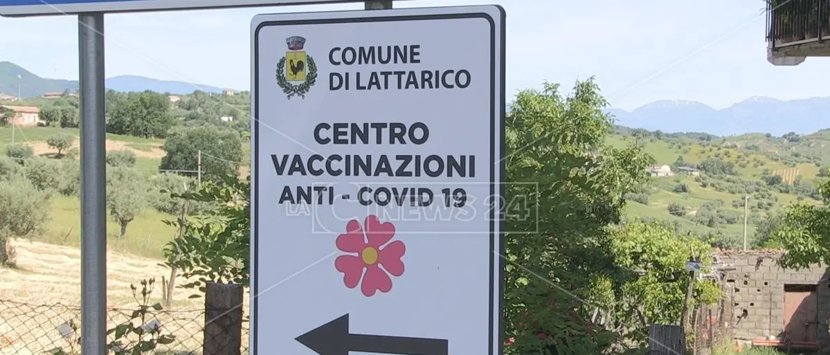 Sms elettorale da centro vaccinale di Lattarico, l’Asp di Cosenza apre commissione d'inchiesta
