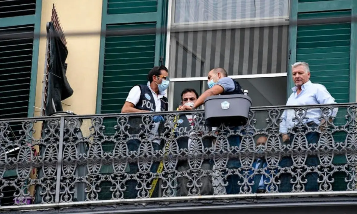 Bimbo morto dopo essere caduto dal balcone, fermato il domestico. É accusato di omicidio