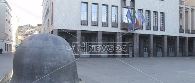 Elezioni comunali Cosenza, ecco curricula e certificati penali degli 869 candidati