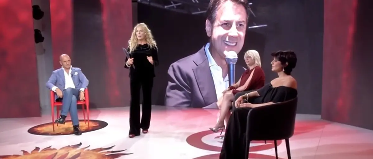 Perfidia si fa piazza con Giuseppe Conte: Antonella Grippo intervista il capo politico del M5s - VIDEO