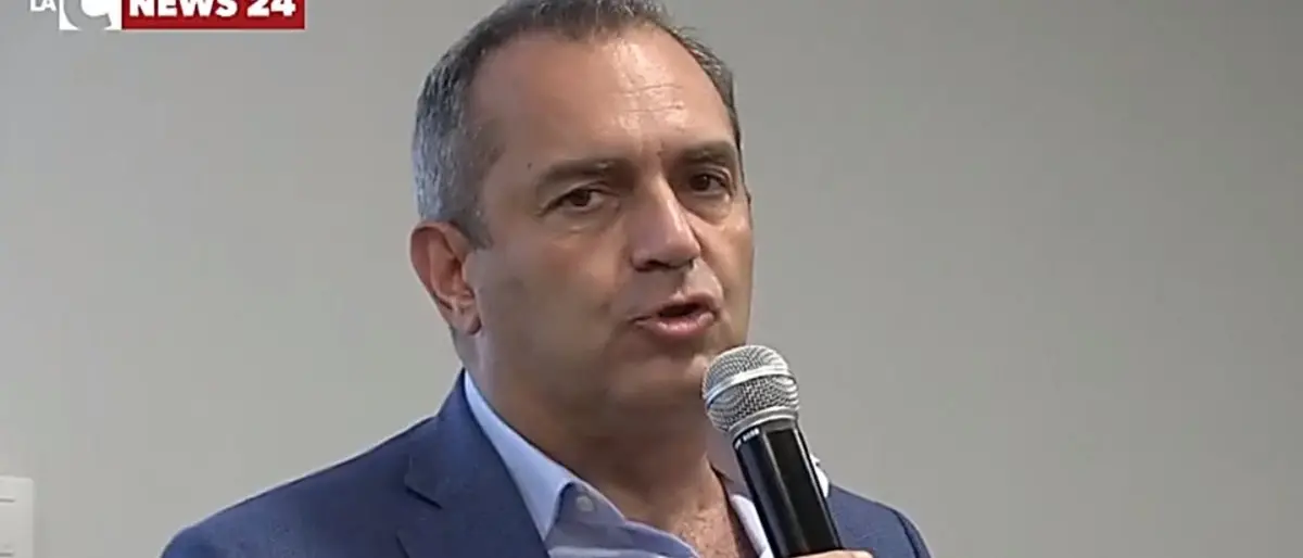 Regionali, de Magistris: «Voglio costruire una Calabria partigiana, antifascista, equa e solidale»