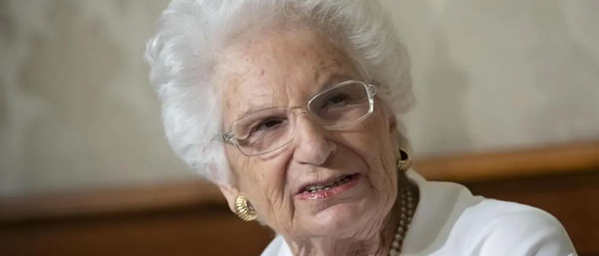 Shoah, la Germania consegna onorificenza a Liliana Segre: «Onorata e colpita nel profondo»