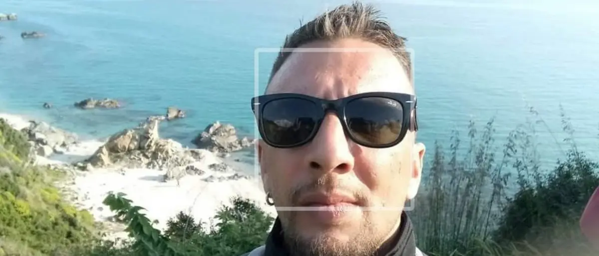 Giovane muore a Roma in un incidente travolto da un’auto pirata, lutto nel Vibonese