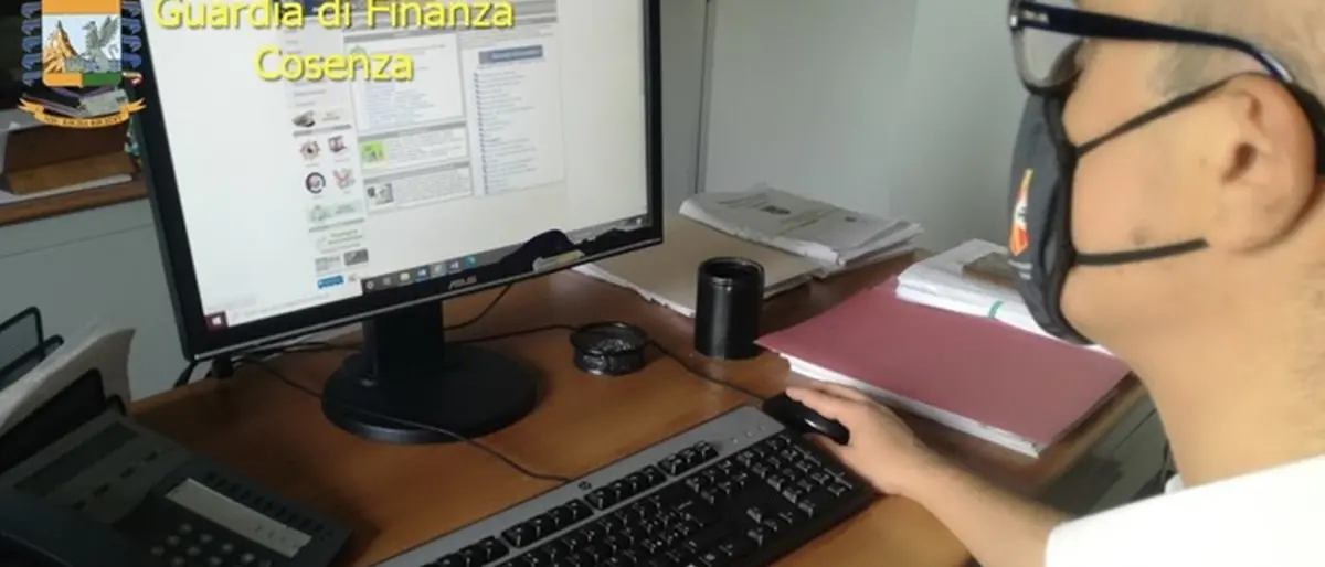 Cosenza, sequestrati beni per oltre 600mila euro a una società di trasporto pubblico locale