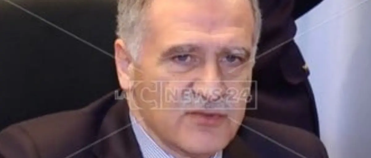 Catanzaro, il questore Mario Finocchiaro termina mandato per raggiunti limiti d'età