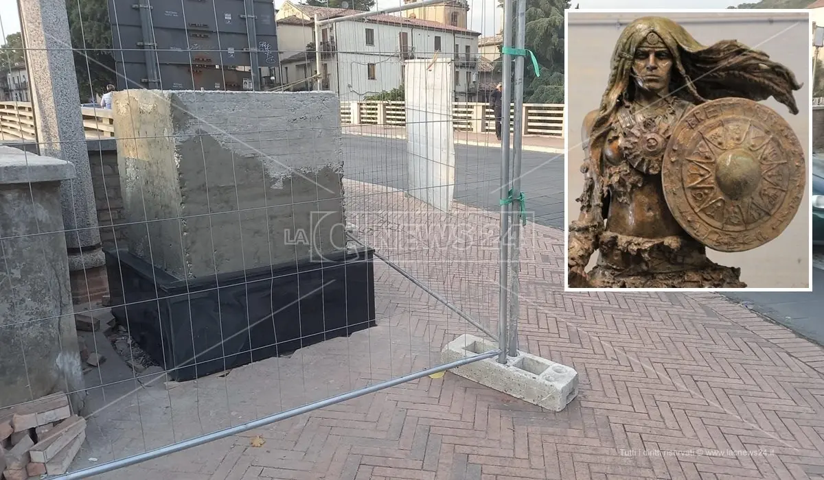 Cosenza, la Soprintendenza blocca l’installazione della Donna Brettia