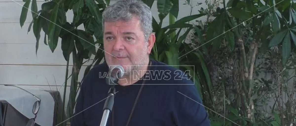 Mimmo Lucano condannato, Spirlì: «La Calabria non sentirà la mancanza di un truffatore»