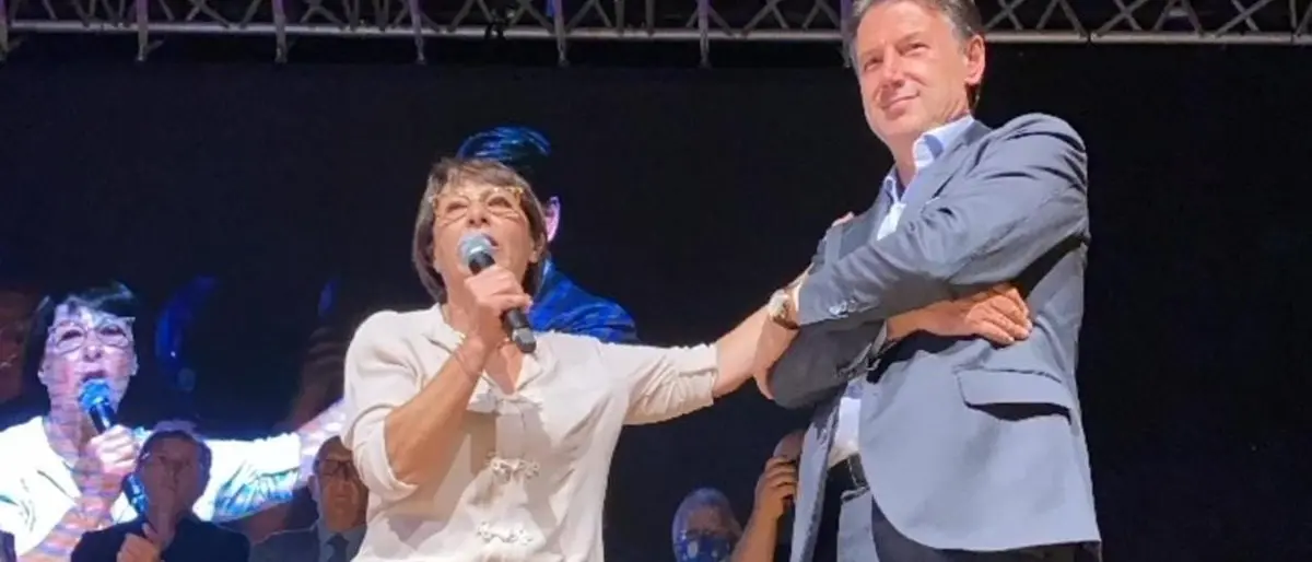 Elezioni Calabria, Conte chiude la campagna di Bruni: «Sono tornato. È difficile ma possiamo vincere»