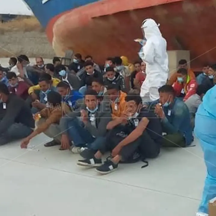 Nuovo sbarco migranti nella Locride, giunti in 56 a Roccella Jonica