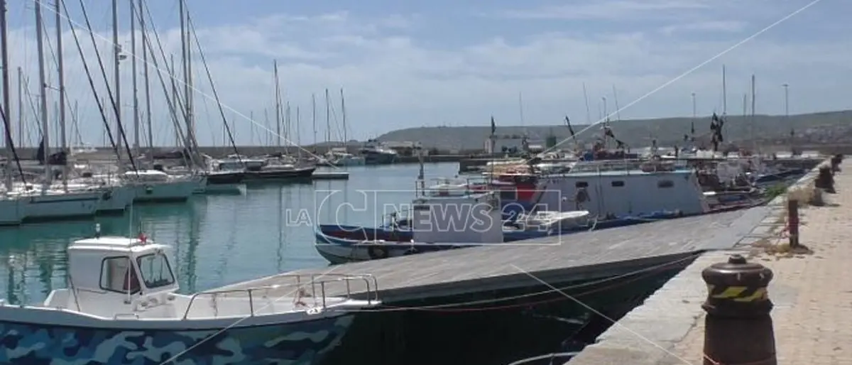 Affaire pontili al porto di Catanzaro, il dirigente comunale sospeso respinge le accuse davanti al gip