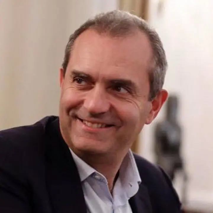 Luigi de Magistris l’outsider, candidatura fuori dagli schieramenti spina nel fianco del centrosinistra