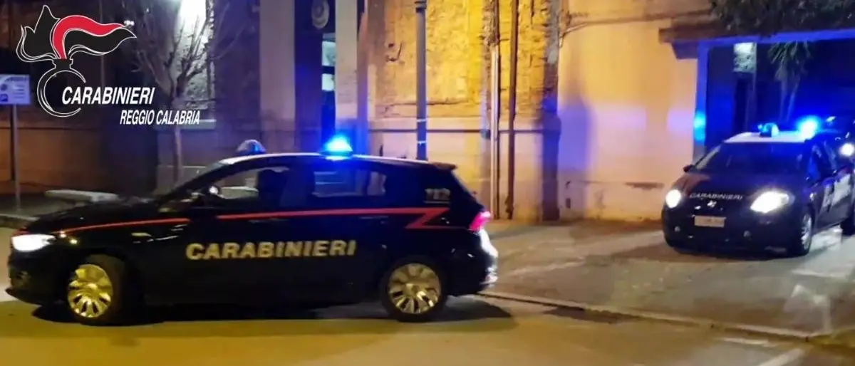 Taurianova, controlli a tappeto dei carabinieri: denunce per possesso di armi e droga