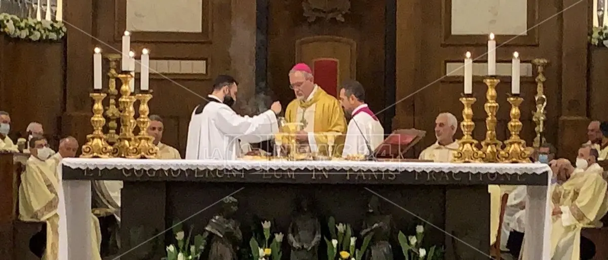 Numeri record per il nuovo vescovo: in 200mila hanno seguito la cerimonia sul network di LaC