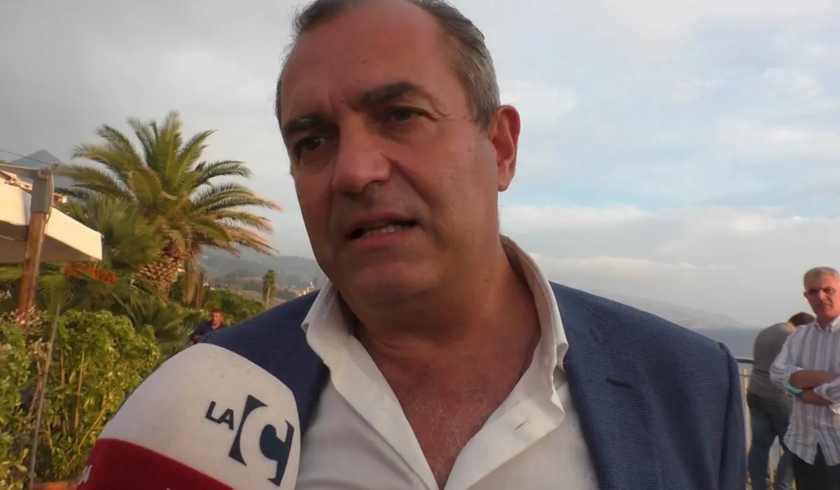 Regionali Calabria, de Magistris: «Secondo partito dopo FI, ora nuovo soggetto politico»