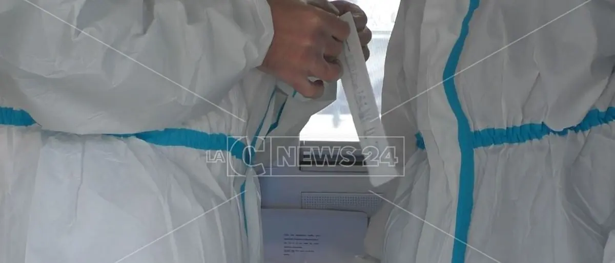 Covid, a Rocca di Neto casi in aumento anche tra i bambini: contagio partito da scuola