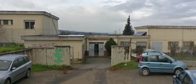 Corigliano Rossano, la denuncia dell’opposizione: «Alcune scuole non sanificate e bambini a casa»