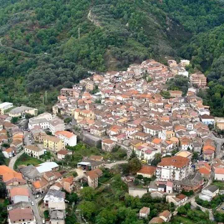 Covid nel Vibonese, a Gerocarne classe delle elementari in quarantena dopo la positività di un alunno