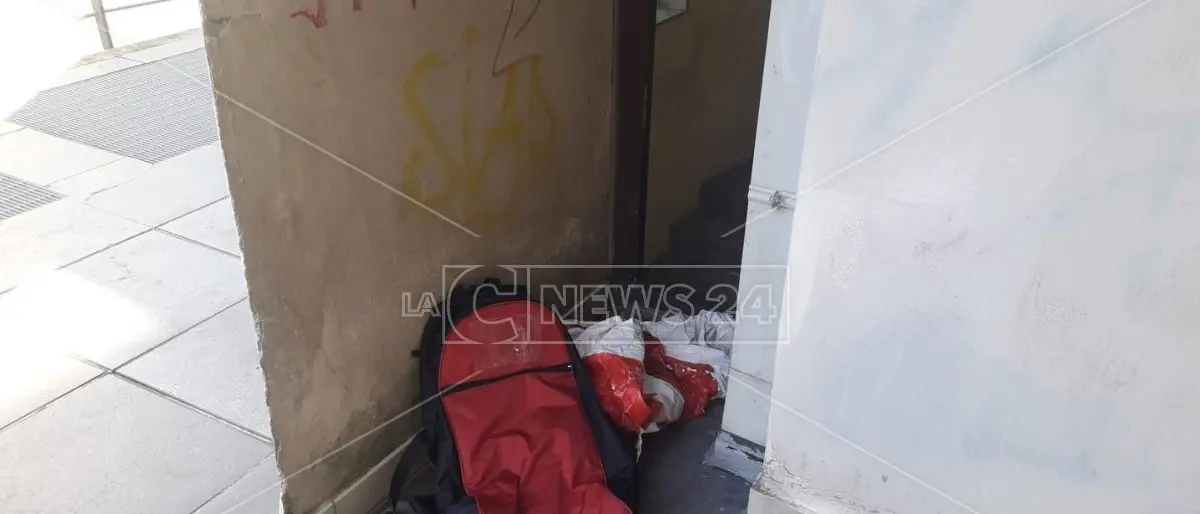 Allarme bomba rientrato a Rende, nessun ordigno nello zaino abbandonato in strada