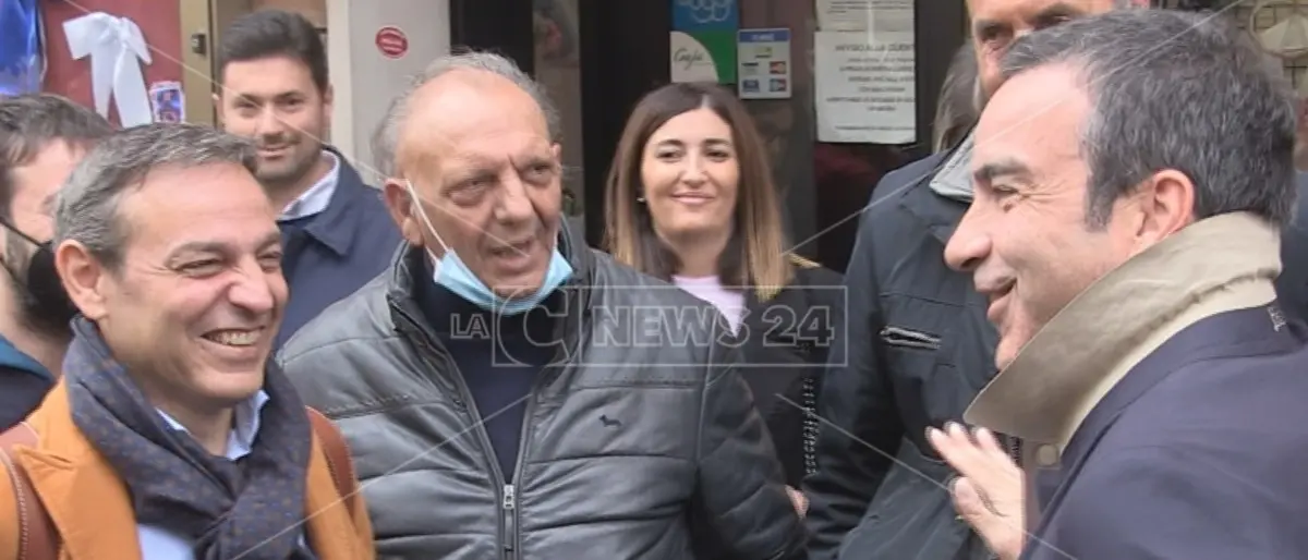 Occhiuto si schiera a favore del green pass: «Chi protesta ha dimenticato le sofferenze del lockdown»