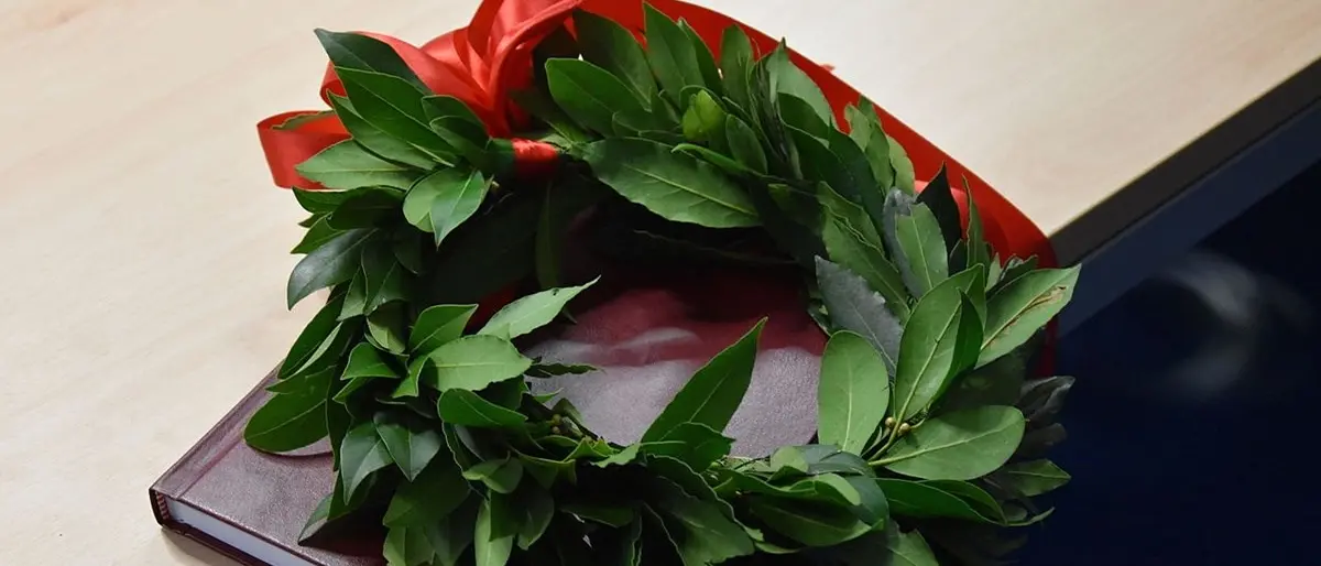 Reggio Calabria, da giovane non poté fare l’università: a 71 anni si laurea per la sesta volta