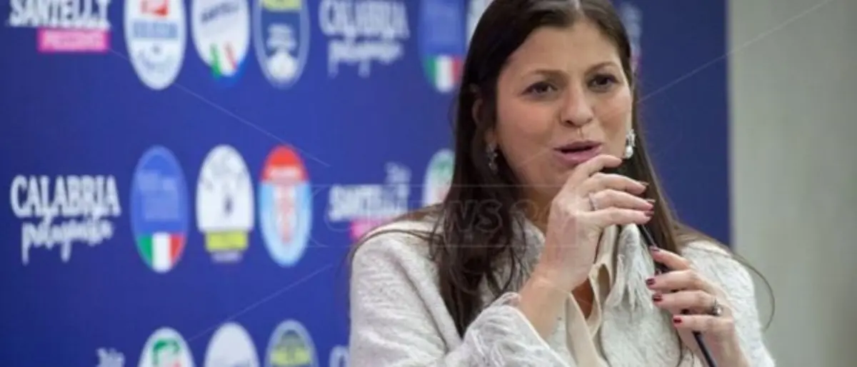 Un anno fa l’addio a Jole Santelli, la prima presidente donna che amava la Calabria «dai mille colori»