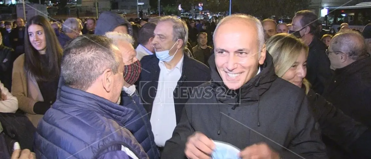 Ballottaggio Cosenza, l’ultimo appello di Franz: «Votate per il Caruso giusto»