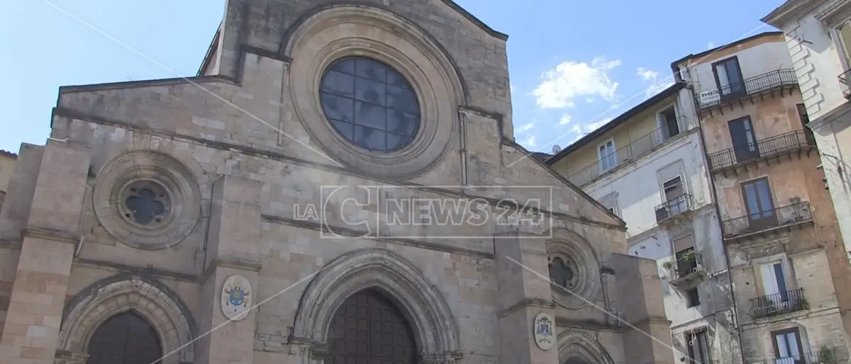 Cosenza, l’Arcivescovo Nolè apre il Sinodo diocesano in Cattedrale