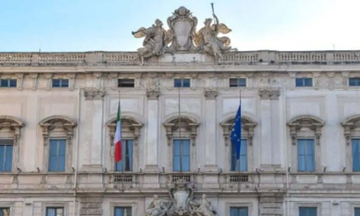 Dirigenti via quando decade il dg dell’Asp: la legge regionale scricchiola, l’ultima parola alla Consulta