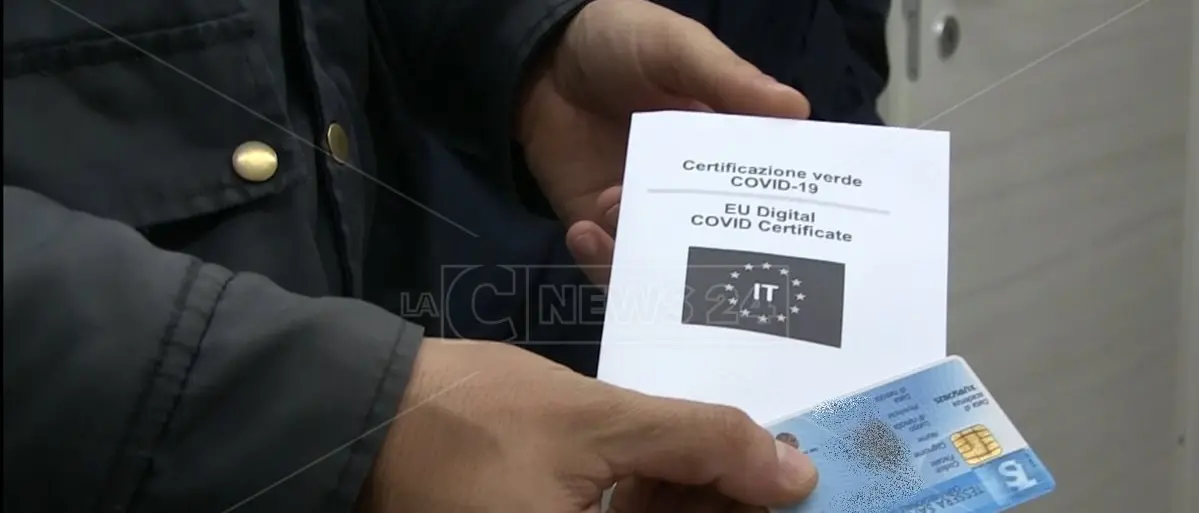 Green pass, Figliuolo: «Sì ai tamponi in farmacia oltre l’orario di servizio e nei giorni di chiusura»