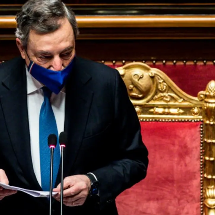 Covid, Draghi: «In Italia vaccinazione più spedita che nell'Ue. Grazie a chi ha superato ogni esitazione»