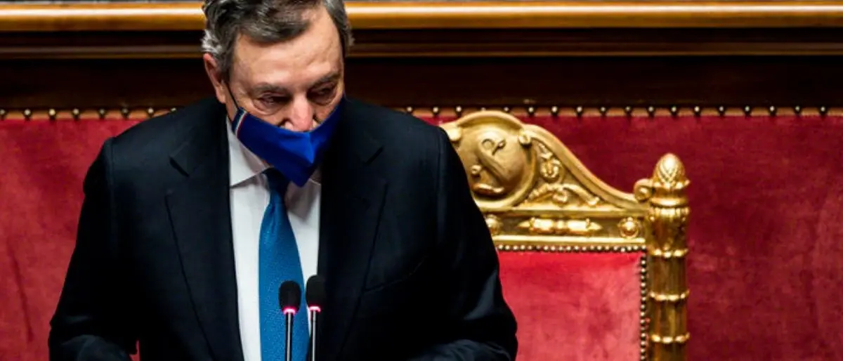 Covid, Draghi: «In Italia vaccinazione più spedita che nell'Ue. Grazie a chi ha superato ogni esitazione»