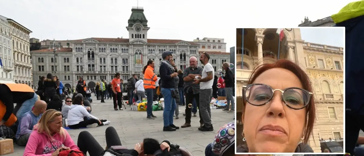 La senatrice calabrese Granato in piazza a Trieste con i No green pass