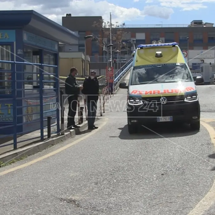 Cosenza, arrivano i rinforzi per il pronto soccorso dell’ospedale Annunziata: reclutati 5 medici