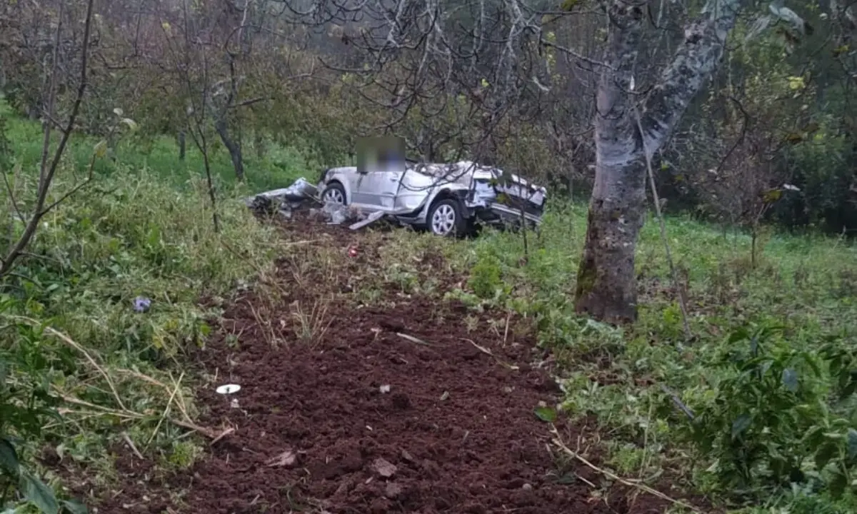 Incidente stradale a Palmi, uomo morto dopo essere precipitato con l’auto in un burrone