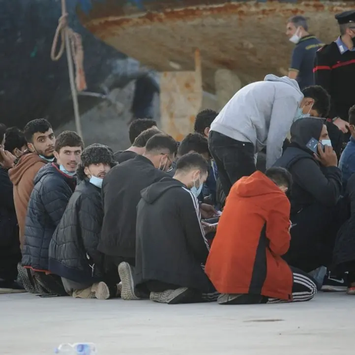 Sbarchi nel Reggino, arrestati tre presunti scafisti: in 36 ore arrivati quasi 800 migranti