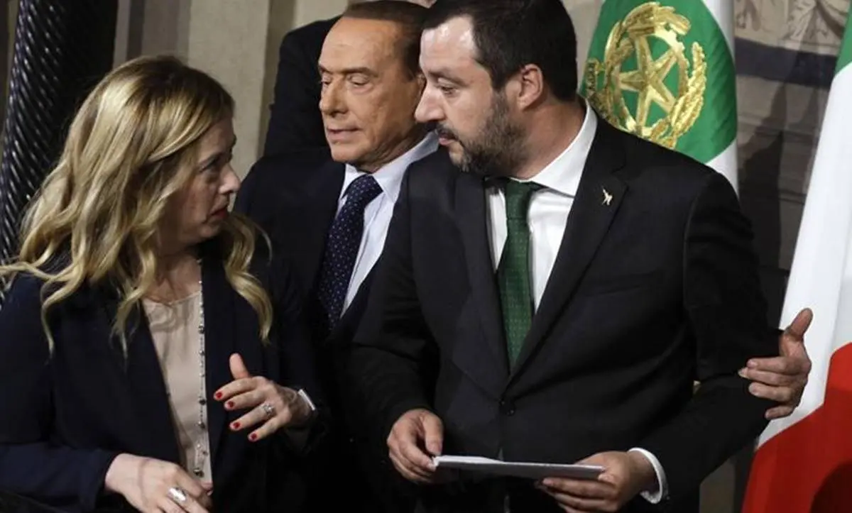 Scivolone di Salvini in Europa, Berlusconi prova a mettere una pezza ma il problema del centrodestra rimane