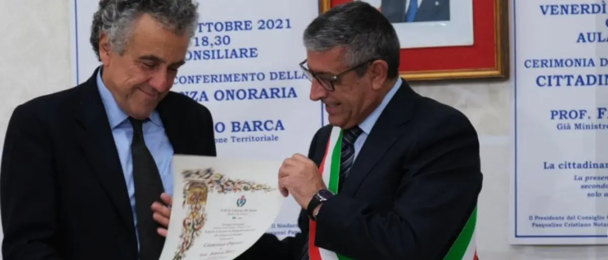 L’ex ministro Barca cittadino onorario di Cassano, il sindaco: «Ci fu vicino dopo l’alluvione del 2013»