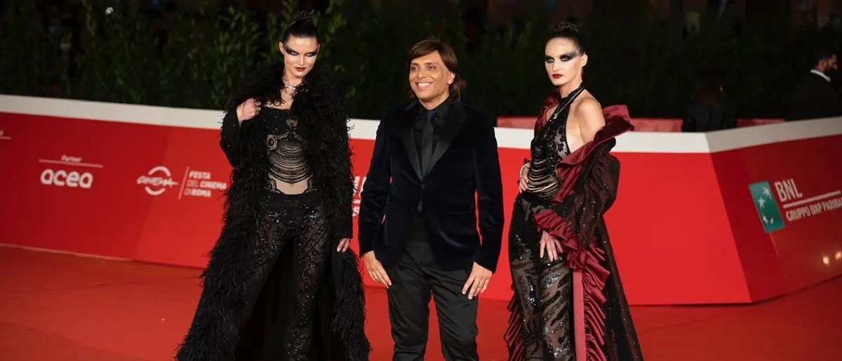 Festival del Cinema di Roma, le valchirie dello stilista calabrese Grande sfilano sul red carpet