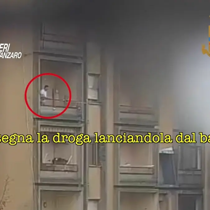 Arresti Catanzaro, la rete dello spaccio di droga raccontata dalla mamma che voleva cambiare vita