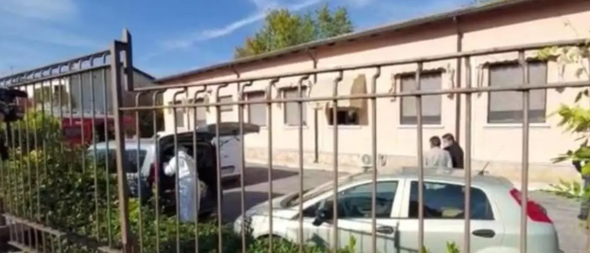 Verona, mamma uccide le due figlie di 3 e 11 anni e scappa: ricerche in corso