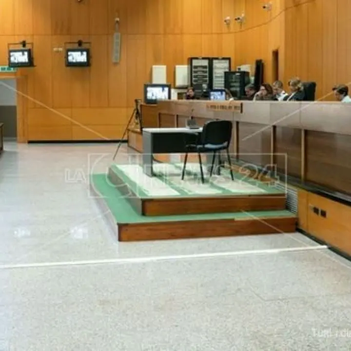 ‘Ndrangheta stragista, due giudici popolari senza green pass rifiutano di fare il tampone: sostituiti