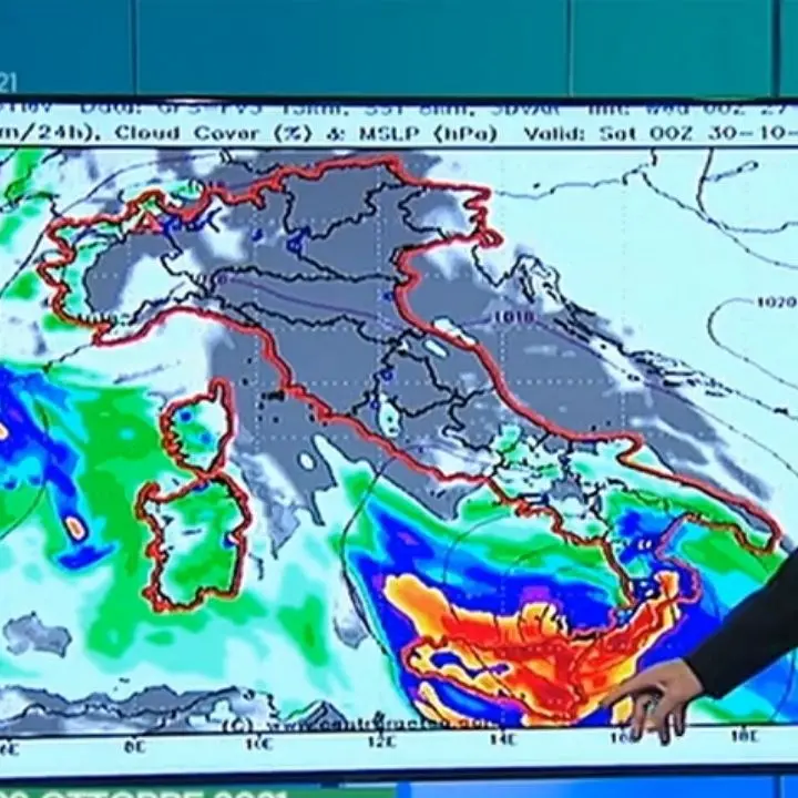 Maltempo, venerdì nero per Calabria e Sicilia: allarme per l’arrivo dell’uragano mediterraneo